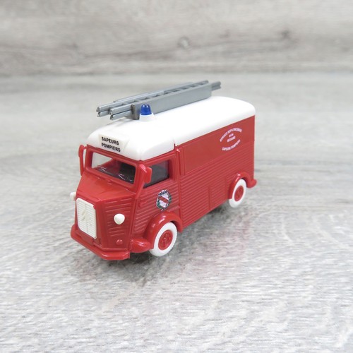 Praline 1923 citroen - praline,